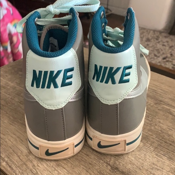 Nike Shoes - Nike high tops